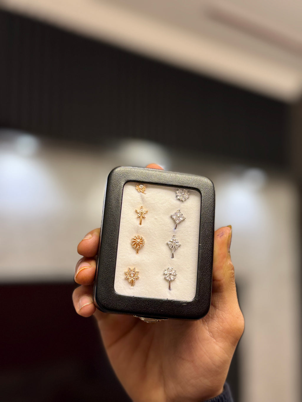 Premium Floral Nose Pins Set (8 Pieces) – 4 Silver Finish & 4 Rose Gold Finish | Diamond-Style Nose Studs in Luxury Gift Box