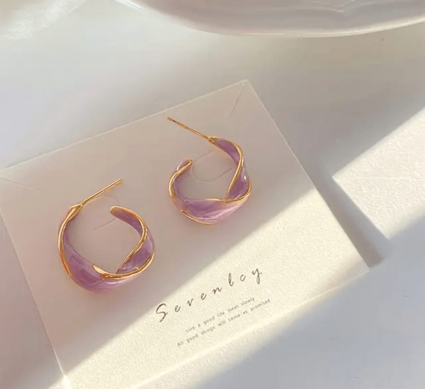 Purple Gold Twist Hoop Earrings – Elegant Everyday Jewelry