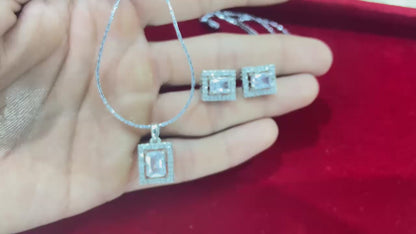 "Pendant tops white square shaped pendant tops chain set"