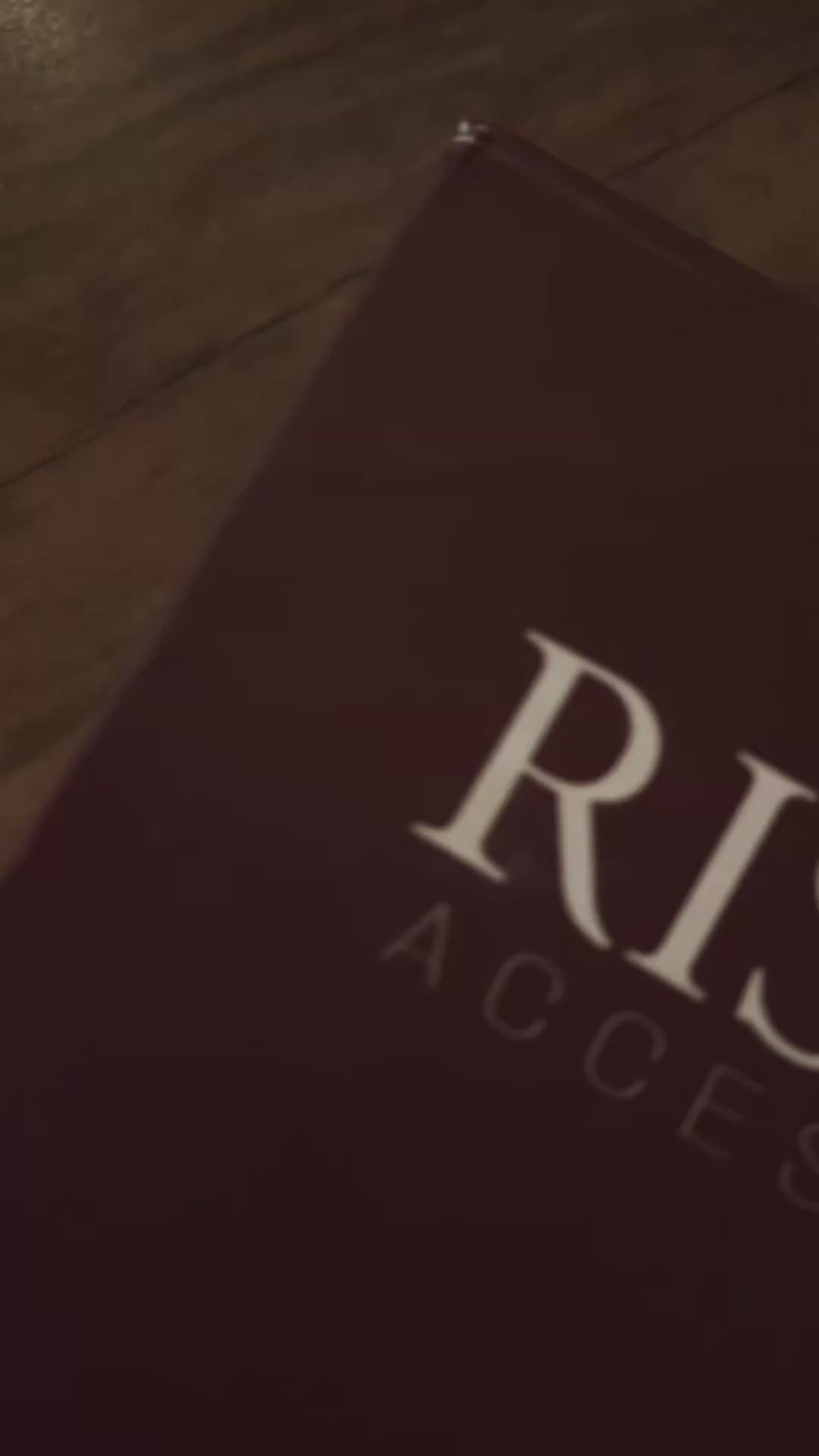 Rose Gold Leaf Pendant & Earrings Set – Elegant Daily Wear Jewelry